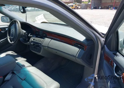 2002 Cadillac Deville Standard from USA, damaged, VIN 1G6KD54Y42U233534